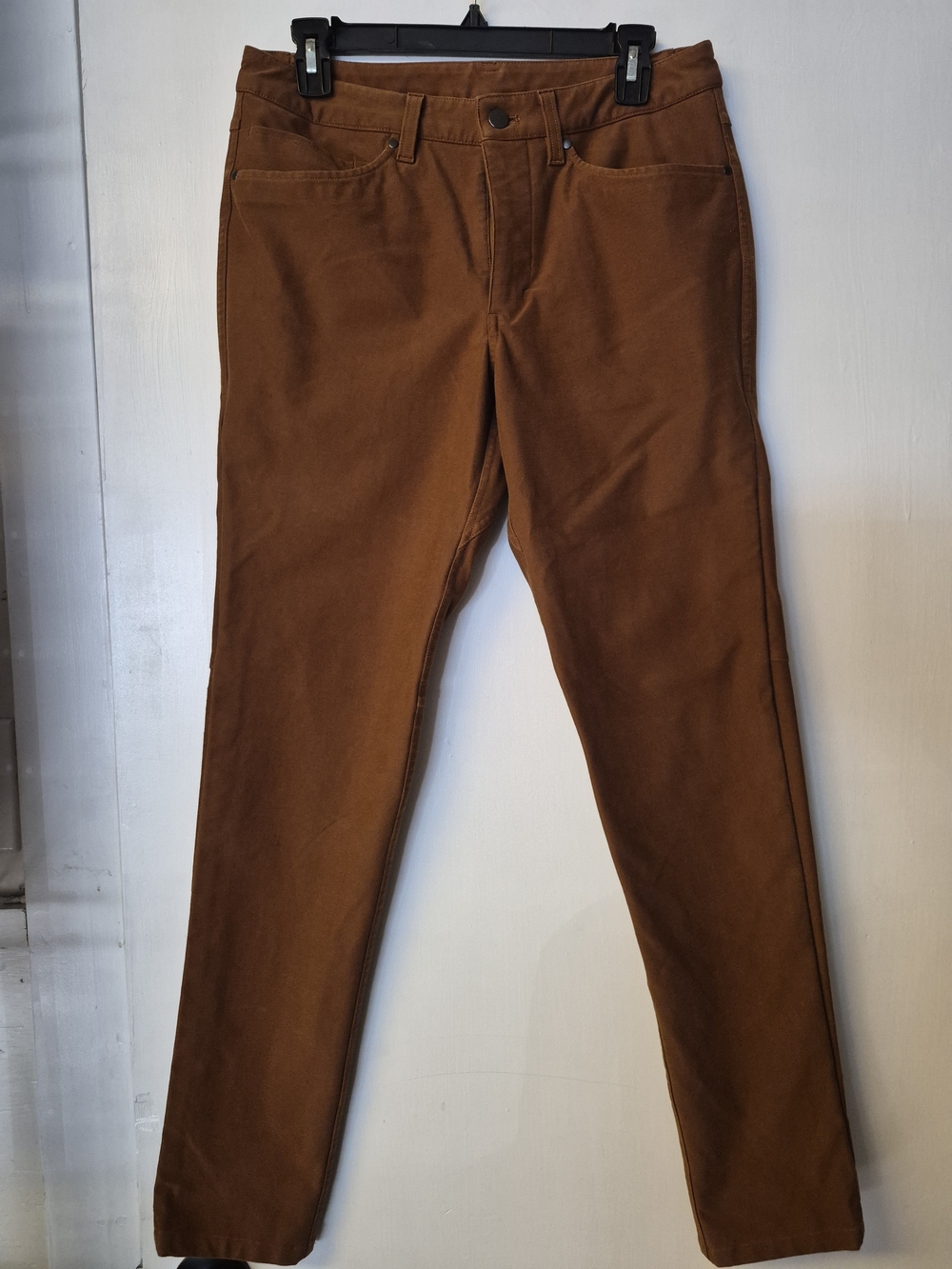 lululemon athletica Men's Straight-Leg Chinos in Chestnut Brown
